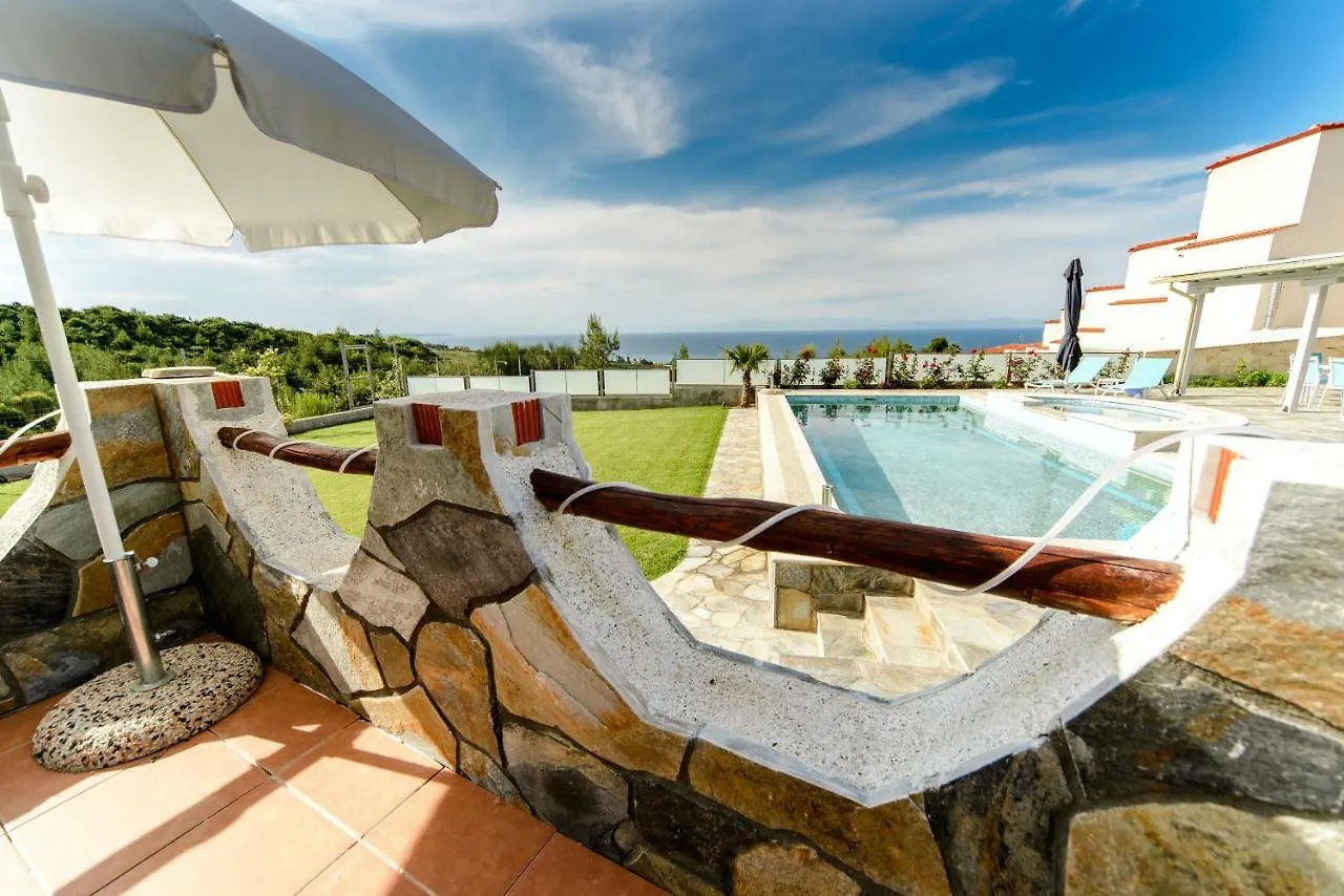 חניוטי Villa Alina