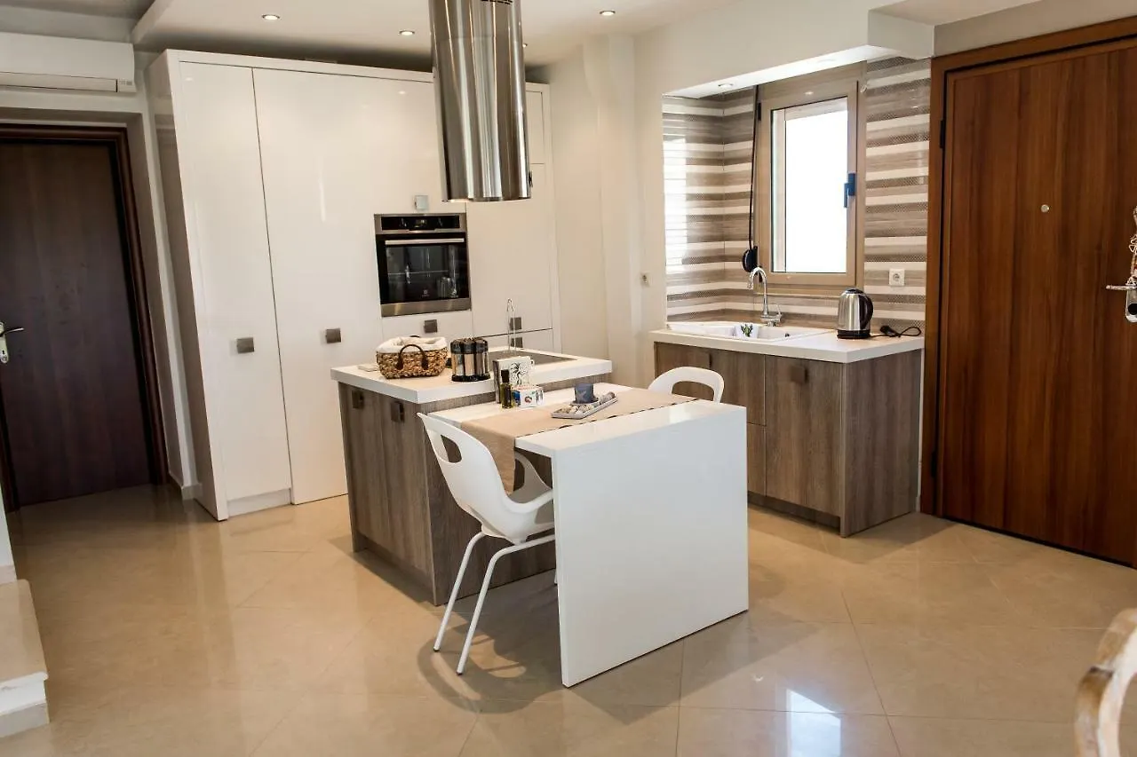 חניוטי Villa Alina 0*,  יוון
